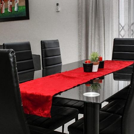 Tshukudu E Ntsho Bed & Breakfast Mogwase Ngoại thất bức ảnh